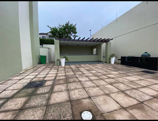 2 BEDROOM APARTMENT FOR SALE IN UMHLANGA RIDGE